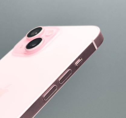 iPhone 15 128GB Pink